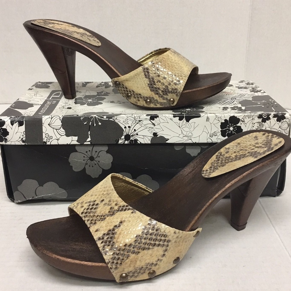 CL by Chinese Laundry Open Toe Shoes Snake 9 M